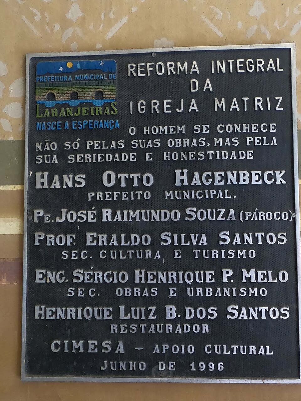 Igreja Matriz do Sagrado Coração de Jesus in Laranjeiras