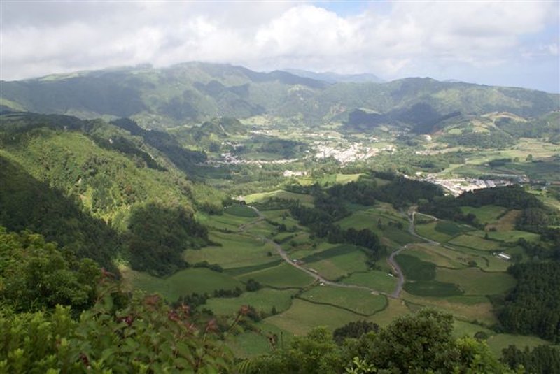 Panoramic view of Lagoa das Furnas and the Furnas valley from Pico do Ferro
