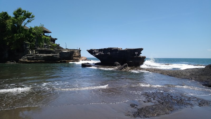 Tanah Lot sea temple