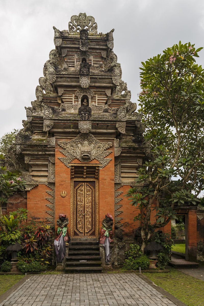Ubud Palace entrance gate