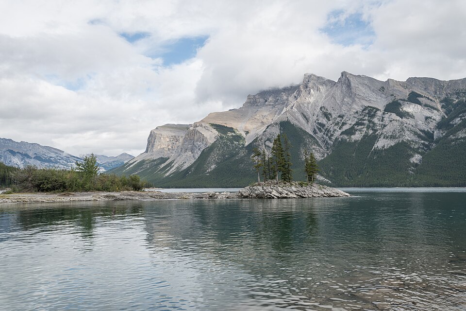 Lake Minnewanka and Mount Inglismaldie