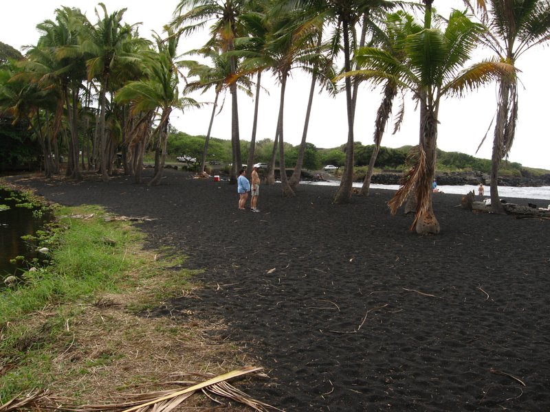 Punaluʻu Black Sand Beach
