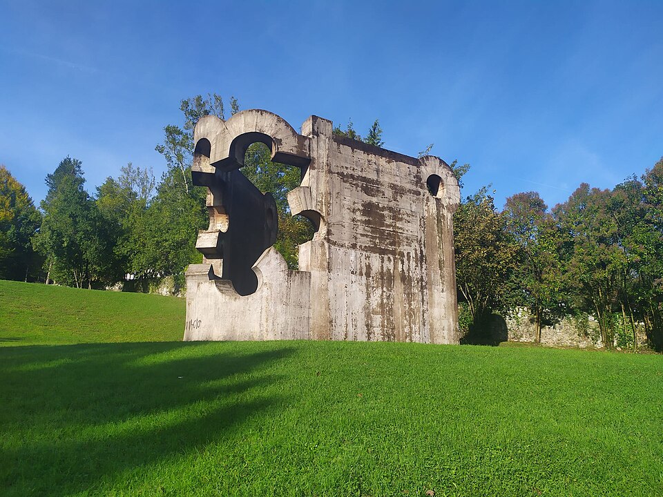 Gure Aitaren Etxea by Eduardo Chillida