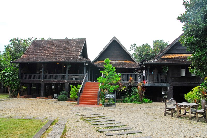 Ban Sao Nak teak mansion Lampang