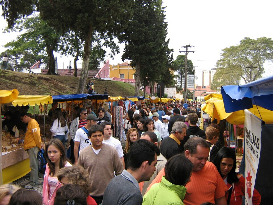Cobblestone streets and colonial architecture at Largo da Ordem, Curitiba