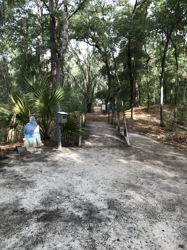Fort Howell earthwork ramparts