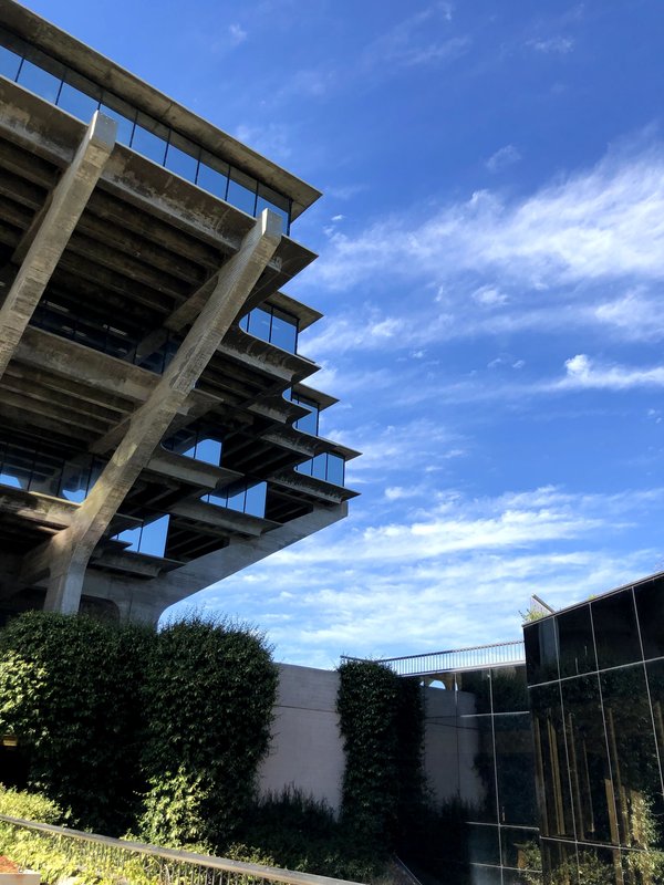 Geisel Library at UC San Diego with cantilevered concrete and glass tiers