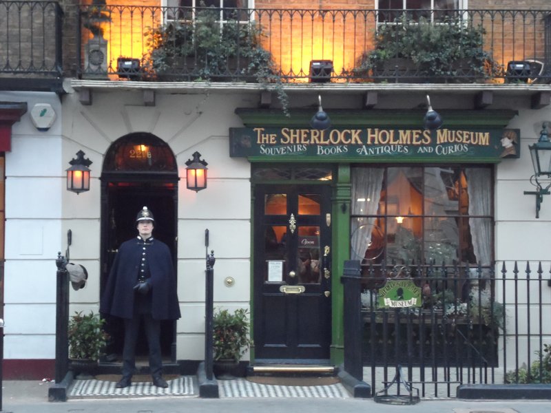 Sherlock Holmes Museum · Baker Street