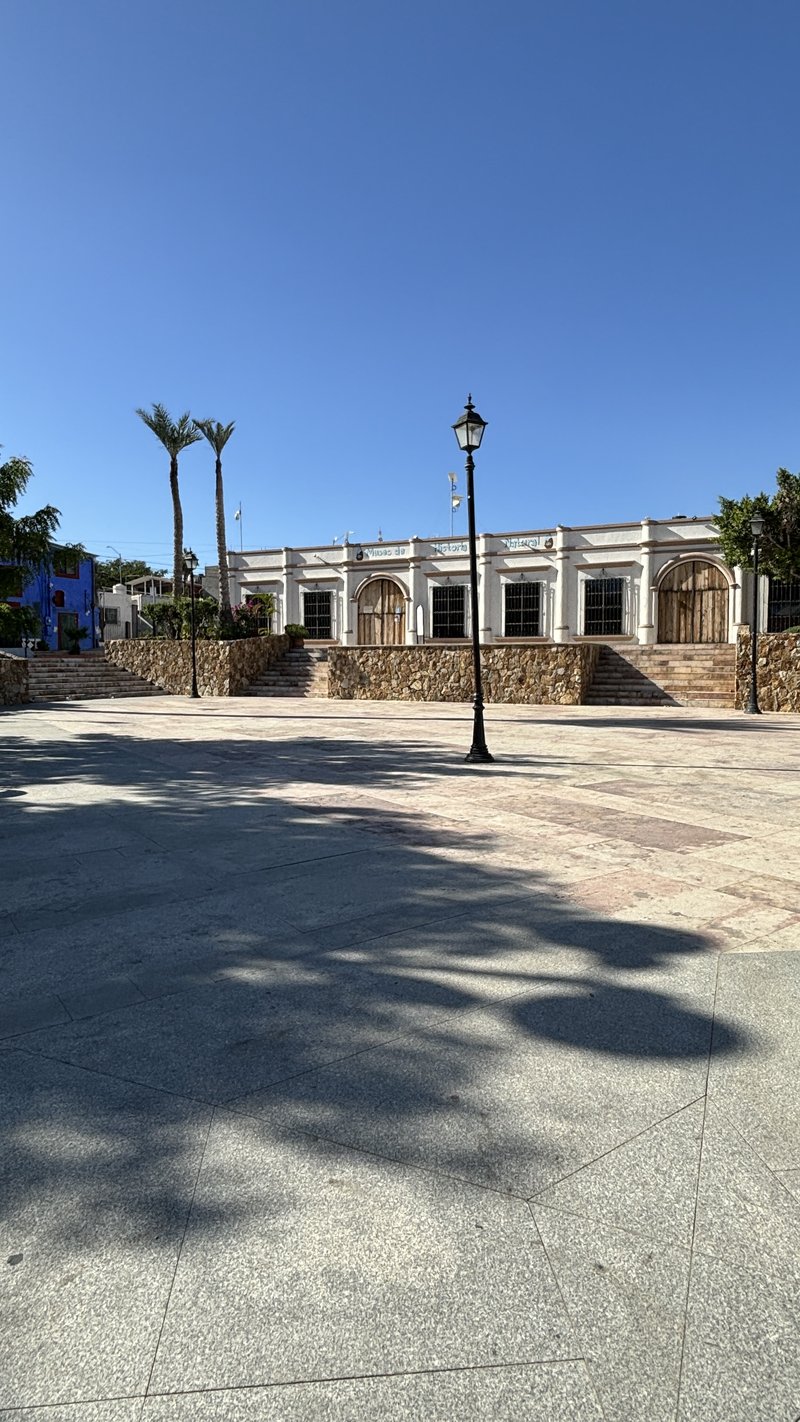 Plaza Amelia Wilkes, Cabo San Lucas