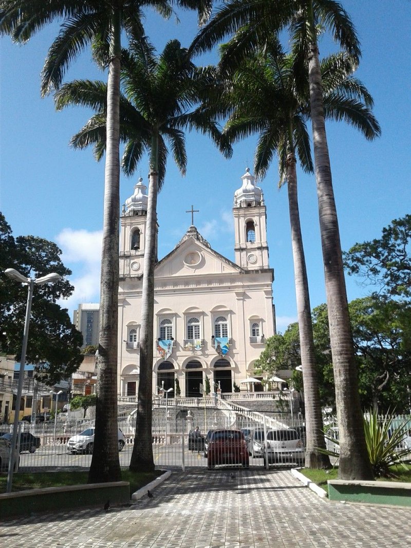 Catedral Metropolitana de Maceió neoclassical facade at Praça Dom Pedro II