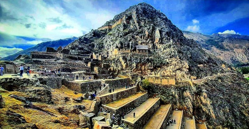 Ollantaytambo town from above showing the Inca street grid · CC BY-SA 3.0 Martin St-Amant