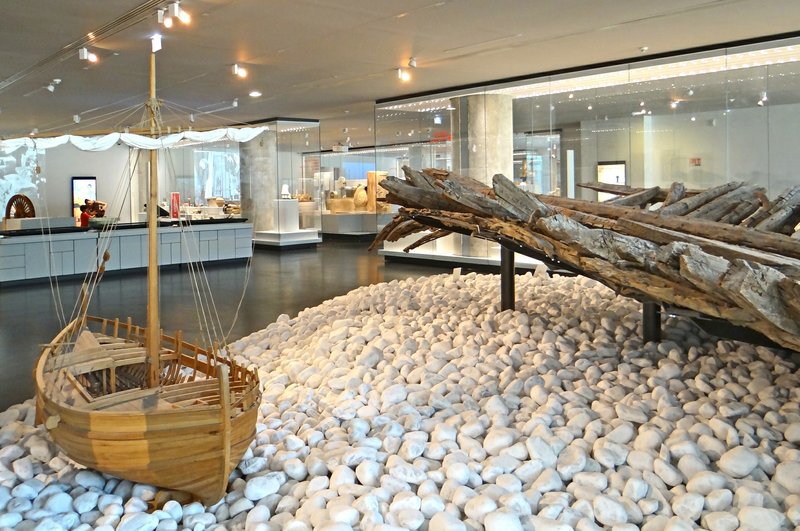 Musée d'Histoire de Marseille archaeological remains in situ