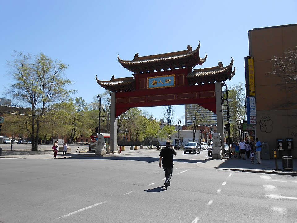 Montreal Chinatown ceremonial gate rue de la Gauchetière