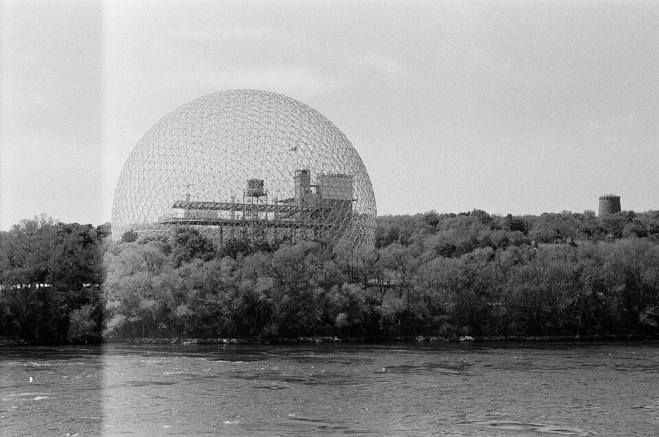 Montreal Biosphere, Île Sainte-Hélène