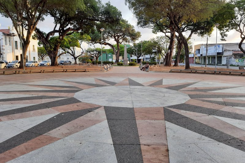 Praça André de Albuquerque, Cidade Alta