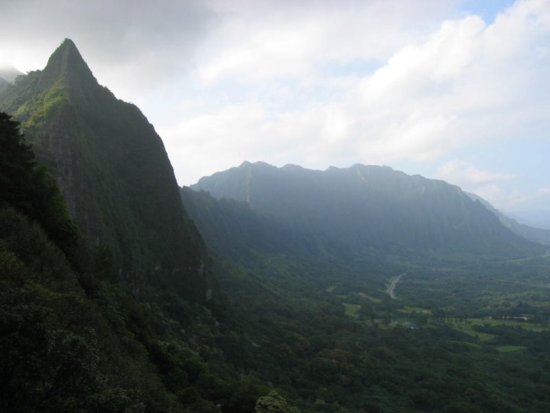 Nuʻuanu Pali Lookout · Windward Coast view