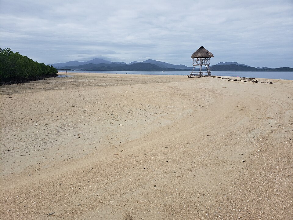 Honda Bay island white sand beach Palawan