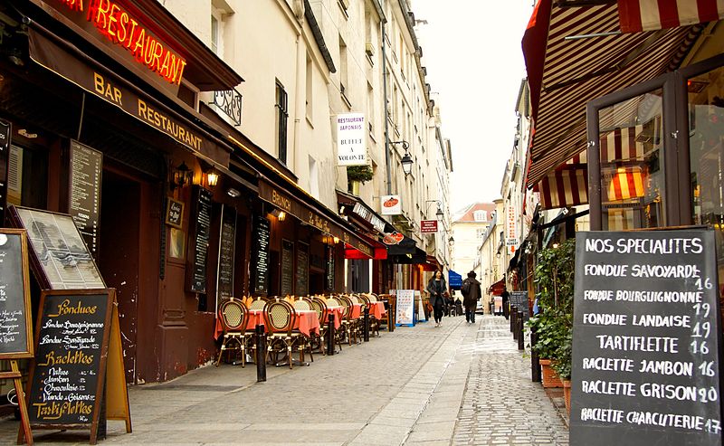Rue Mouffetard pedestrian food street