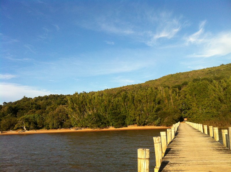 Praia das Pombas beach inside Itapuã State Park