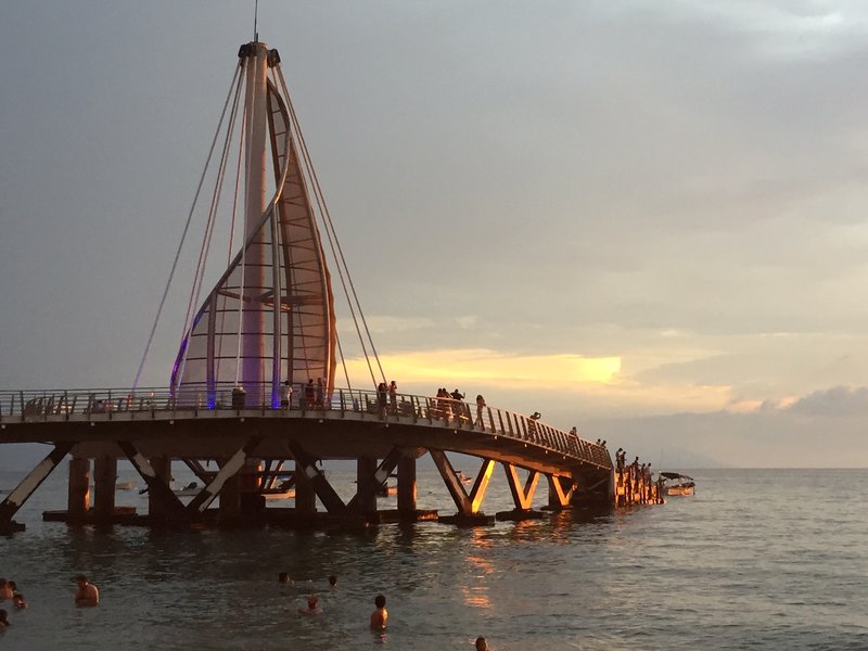 Los Muertos Pier