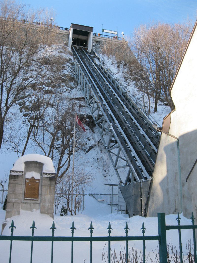 Funiculaire du Vieux-Québec cable car