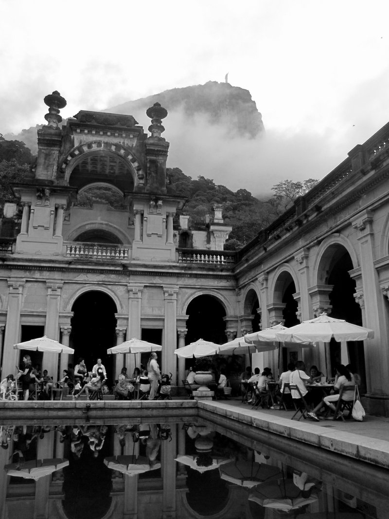 Parque Lage – palace and Cristo Redentor above the forest