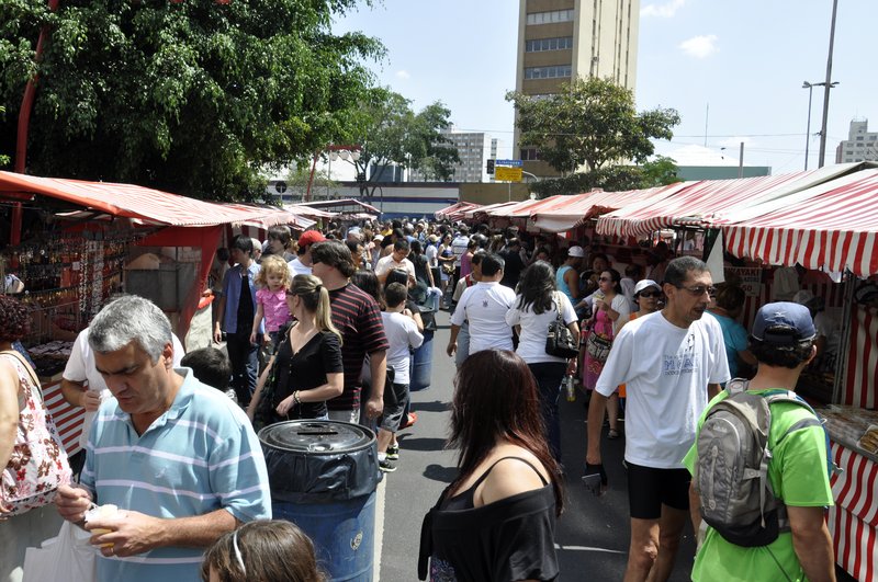 Feira da Liberdade street market