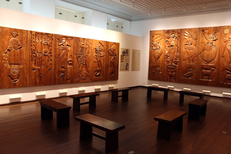 Museu Afro-Brasileiro Orixá carved panel room