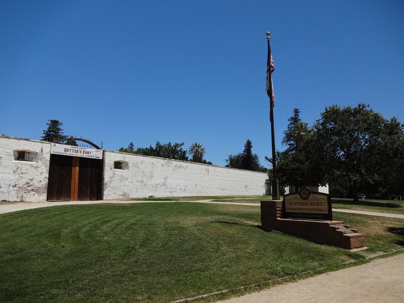 Sutter's Fort