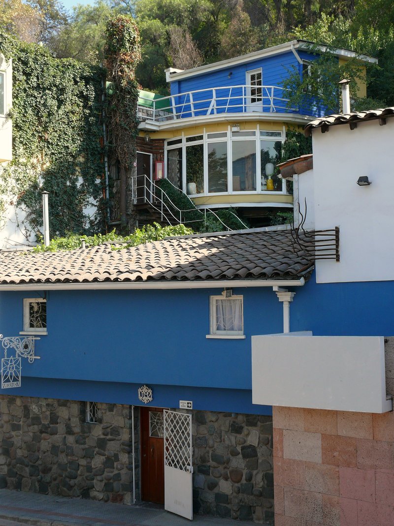 La Chascona — Pablo Neruda's colorful hillside home in Bellavista