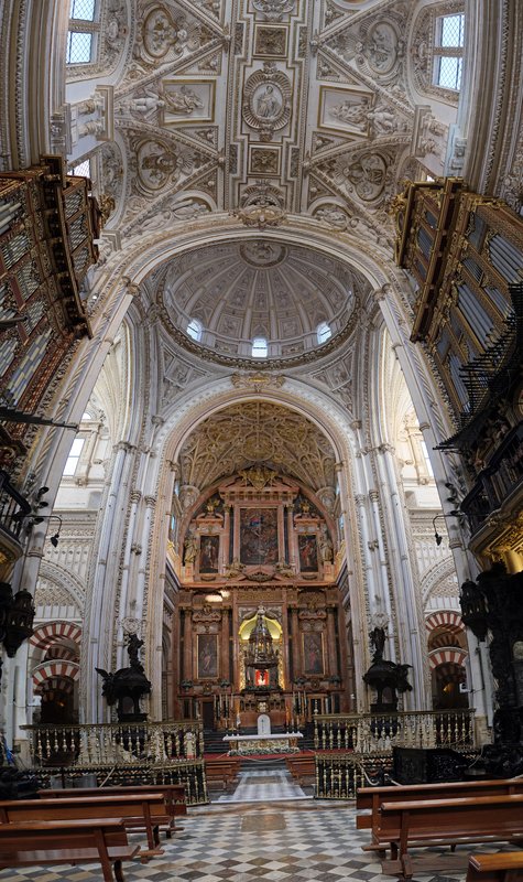 Mezquita-Catedral de Córdoba interior arches