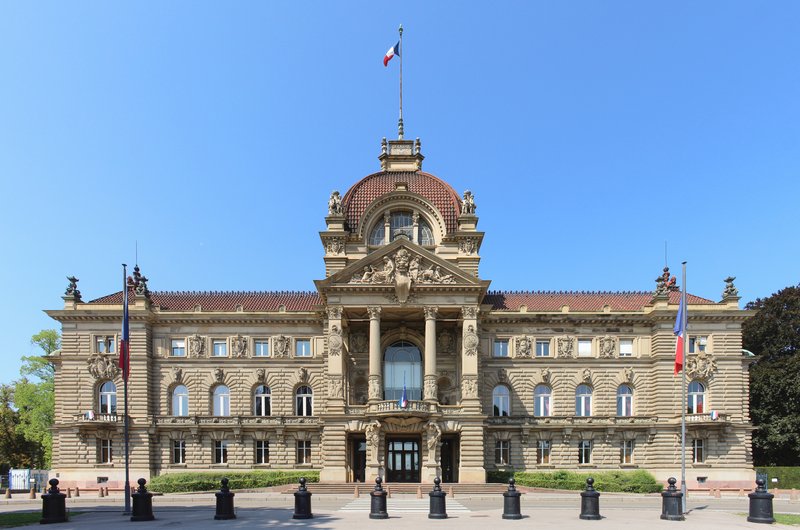 Palais du Rhin on Place de la République
