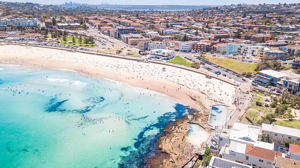 Bondi Beach arc and southern headland