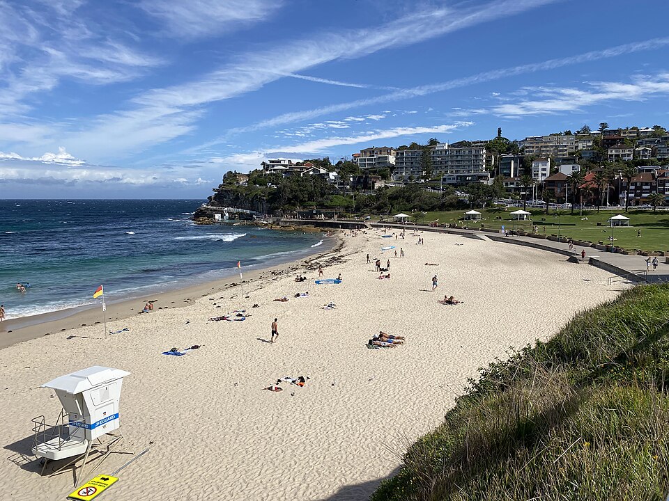 Bronte Beach cove and rock pool