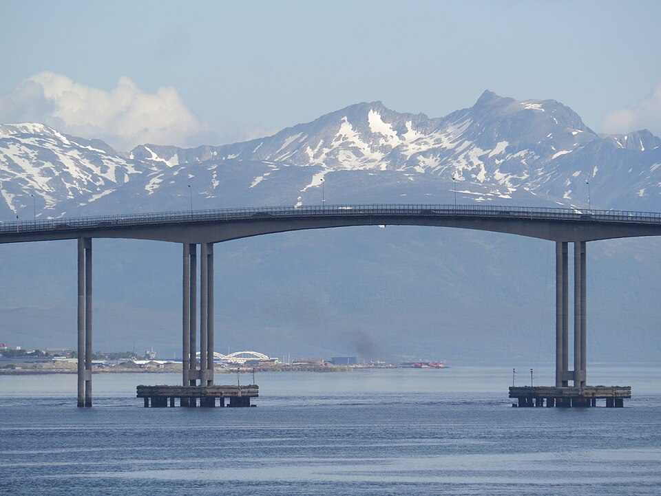 Tromsøbrua bridge