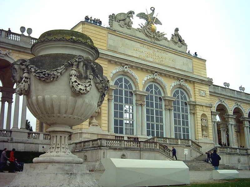 Schönbrunn Gloriette colonnade
