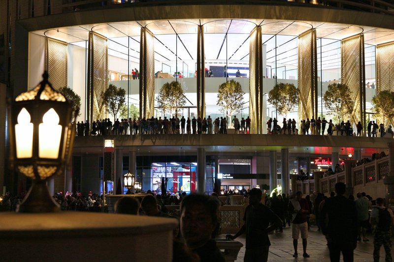 Exterior night view of The Dubai Mall, home to the Dubai Aquarium & Underwater Zoo