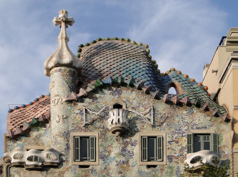Upper facade and rooftop of Casa Batlló, Barcelona