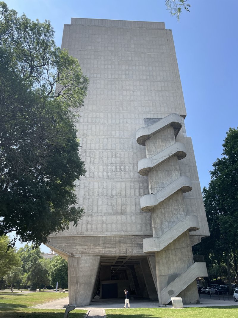 Unité d'Habitation raised on massive concrete pilotis, Marseille