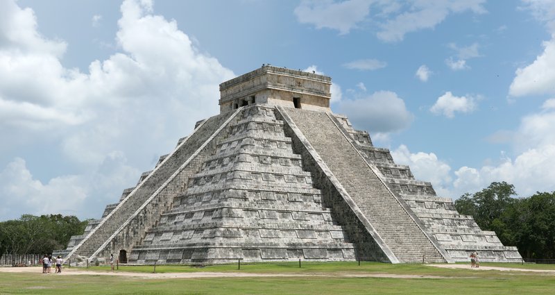 El Castillo step pyramid at the center of Chichen Itza