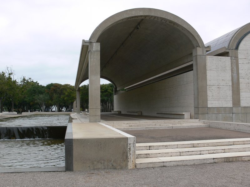 One of the Kimbell Art Museum's parallel cycloid vaults in travertine and concrete, Fort Worth