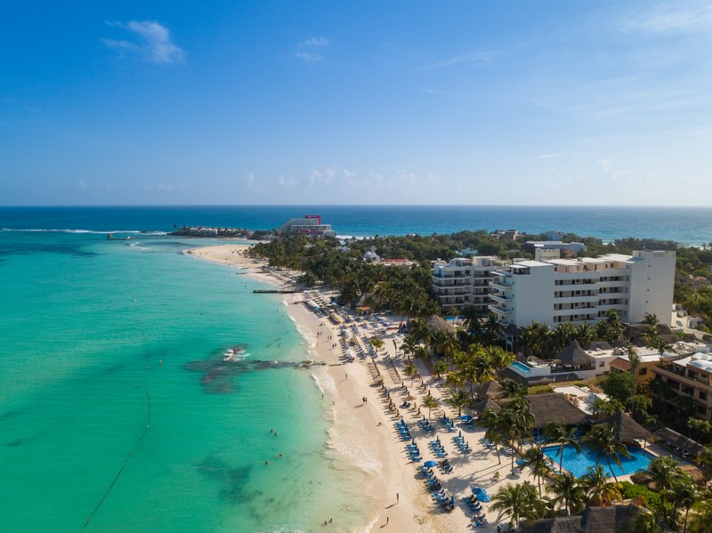 Shallow turquoise water at Playa Norte, Isla Mujeres