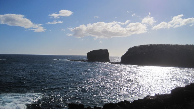 Puu Pehe (Sweetheart Rock), the rocky headland at Hulopoe Beach, Lanai