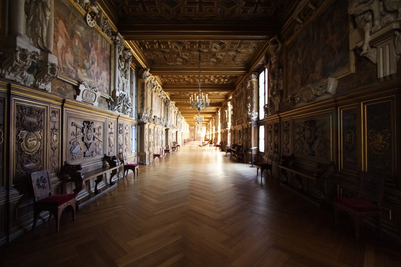 Château de Fontainebleau exterior facade