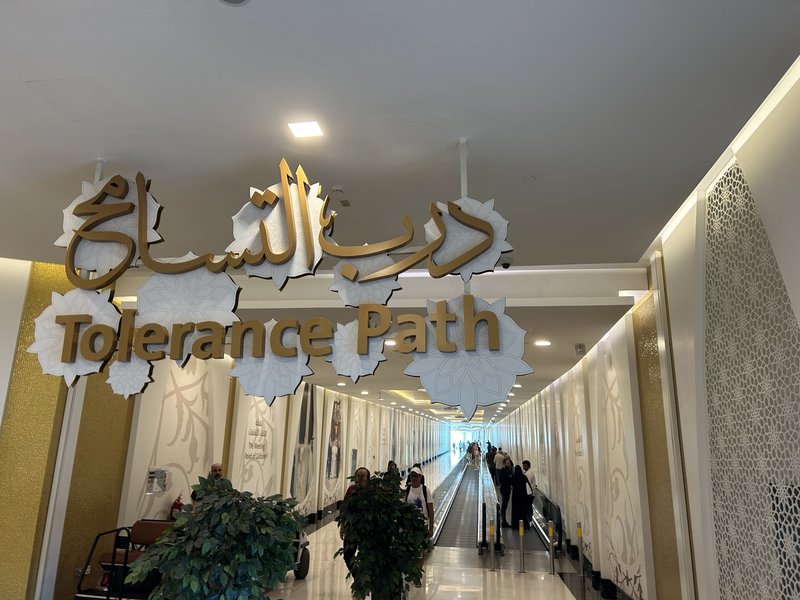 Exterior view of the Sheikh Zayed Grand Mosque, Abu Dhabi