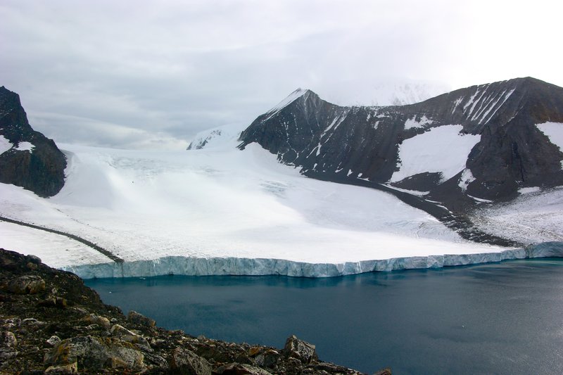 Glacier along the Antarctic Peninsula coastline