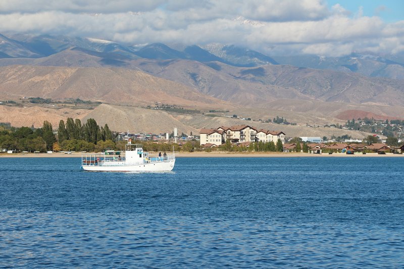 Lake Issyk-Kul with the Tian Shan mountains, Kyrgyzstan
