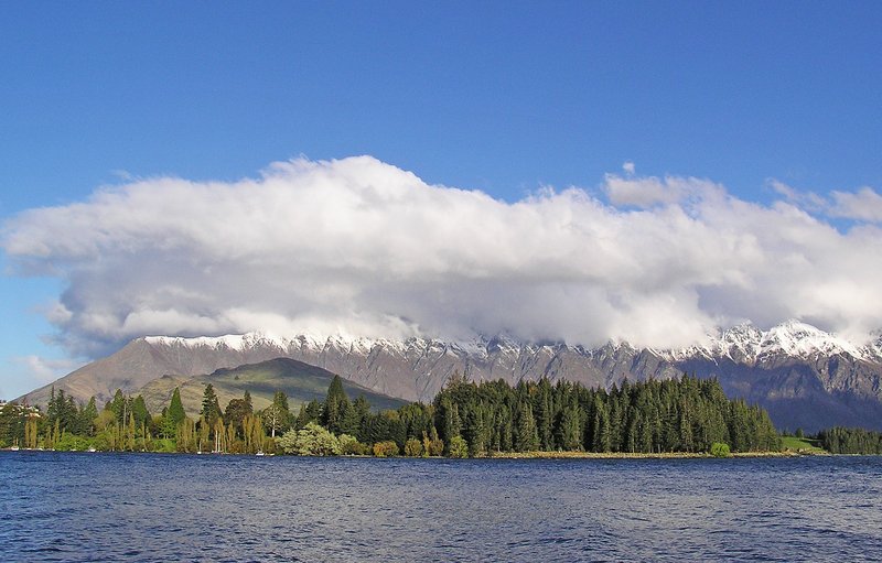 Lake Wakatipu and the Remarkables mountain range, Queenstown, New Zealand