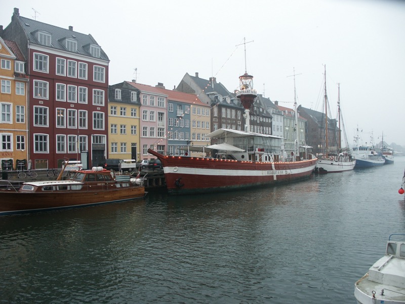 Colourful canal-side buildings of Nyhavn, Copenhagen, Denmark