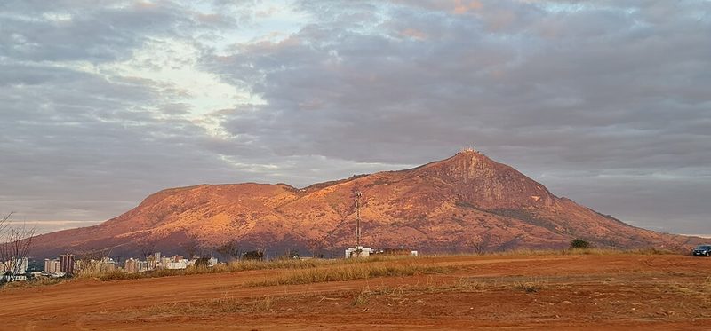 The Pico da Ibituruna rising above the plain at Governador Valadares, Minas Gerais